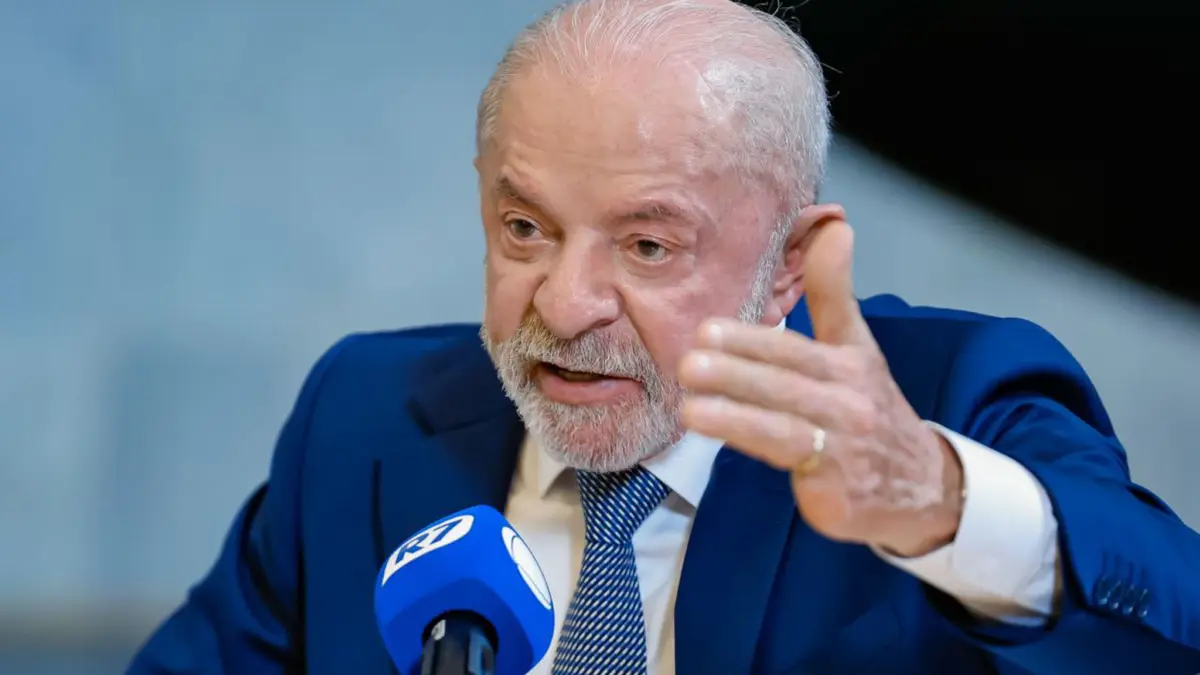O presidente da República, Luiz Inácio Lula da Silva, durante Entrevista ao Jornal da Record, no Palácio da Alvorada, Brasília