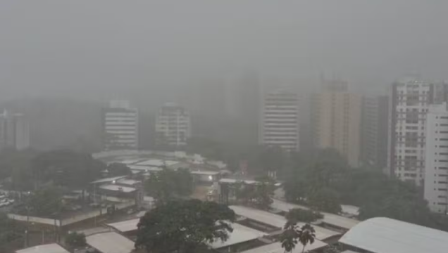 Inmet coloca 23 cidades da Bahia em alerta laranja para chuvas intensas nesta terça