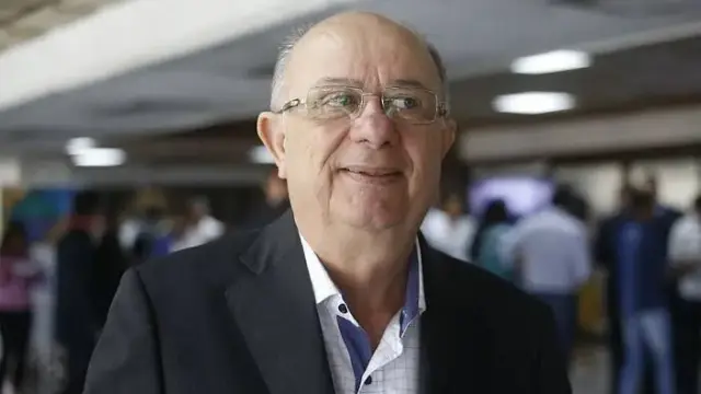 Prefeito de Feira de Santana deixa UTI após intervenção de emergência no coração