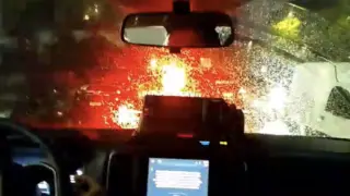 Imagem de dentro da viatura da Polícia Civil da Bahia durante uma operação em Salvador