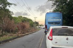 trânsito lento nas praias de Saubara