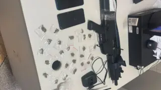 armas, drogas e celulares apreendidos em salvador