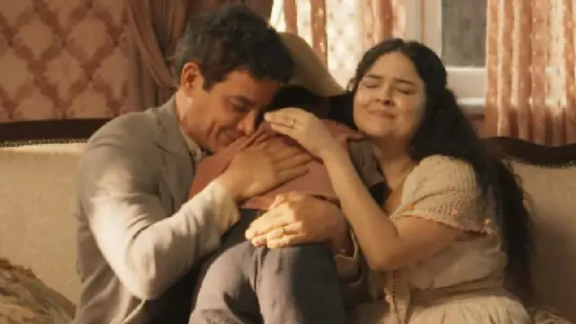 Atriz Castorine em cena como Maria Divina na novela Êta Mundo Melhor!