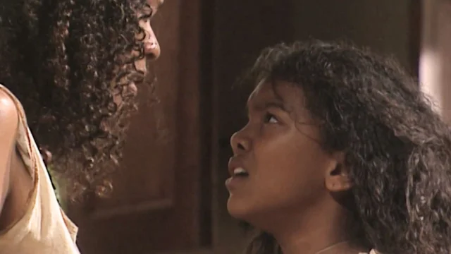 Élida Muniz em cena da novela Força de um Desejo (1999)