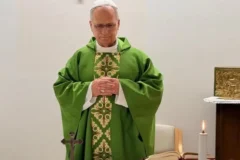 Papa Leão XIV celebrando pela primeira vez após cirurgia no pulmão